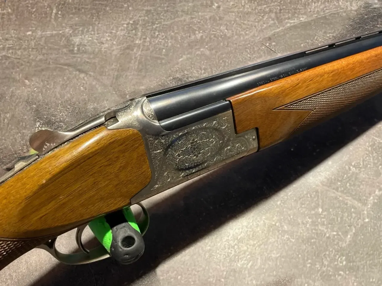 FN Browning B27. Seriøs bud modtages.