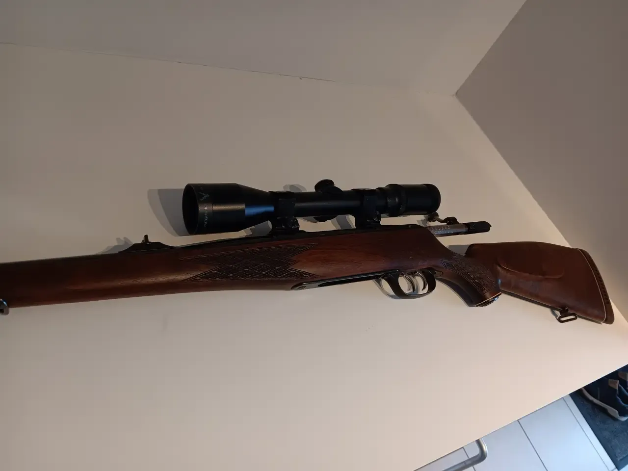 2 flotte rifler en 222 Krico og en 3006 Krico