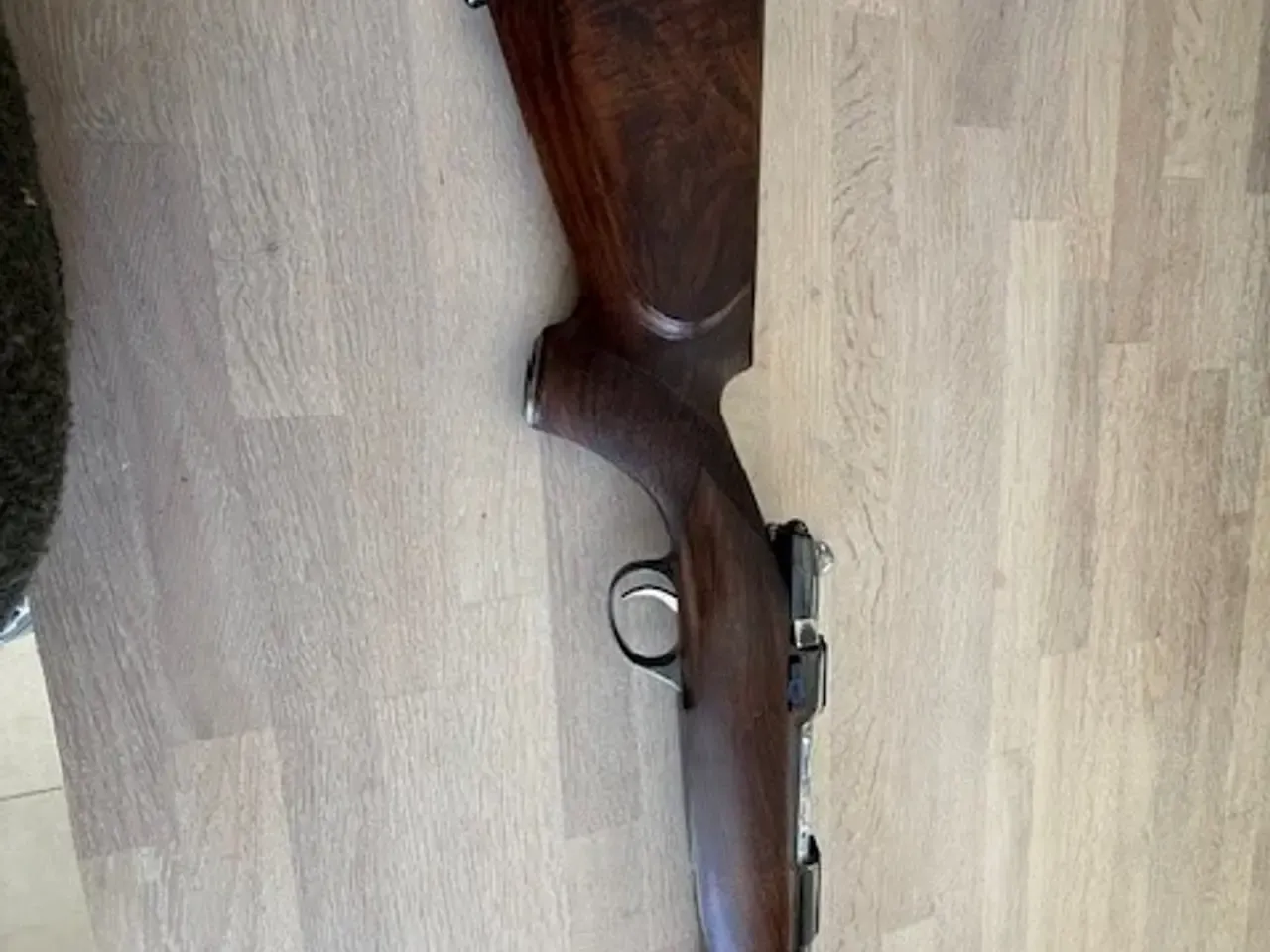 HÅNDOMBYGGET SAKO IV AF JENSEN RIFLE CO - LINKS