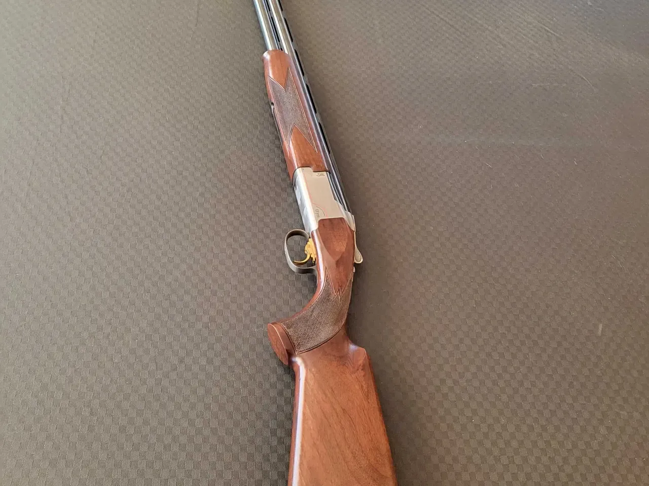 Browning-B725 sporter 12-76