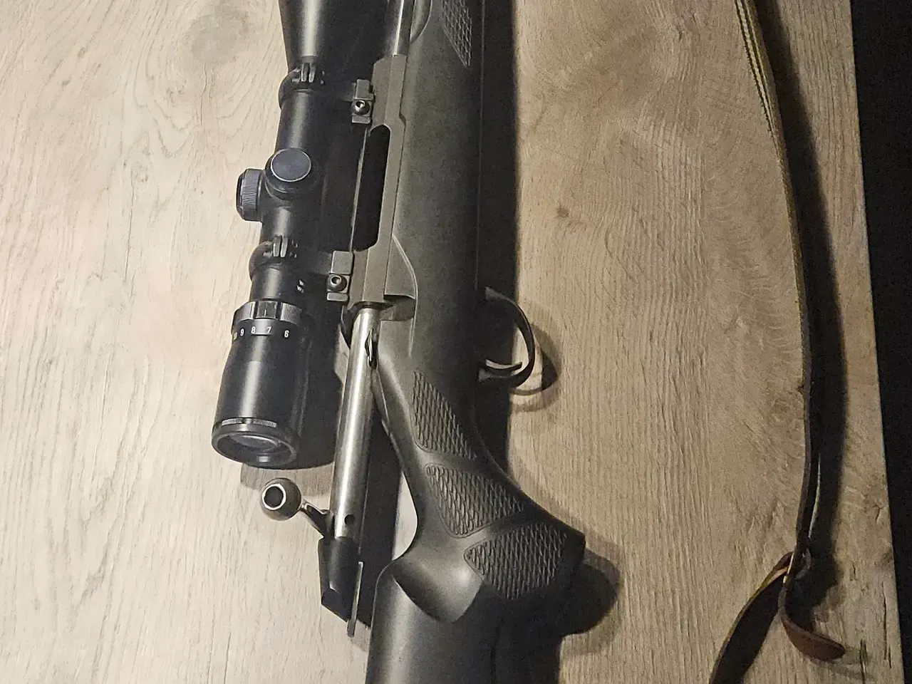 Tikke T3 med sigtekikkert