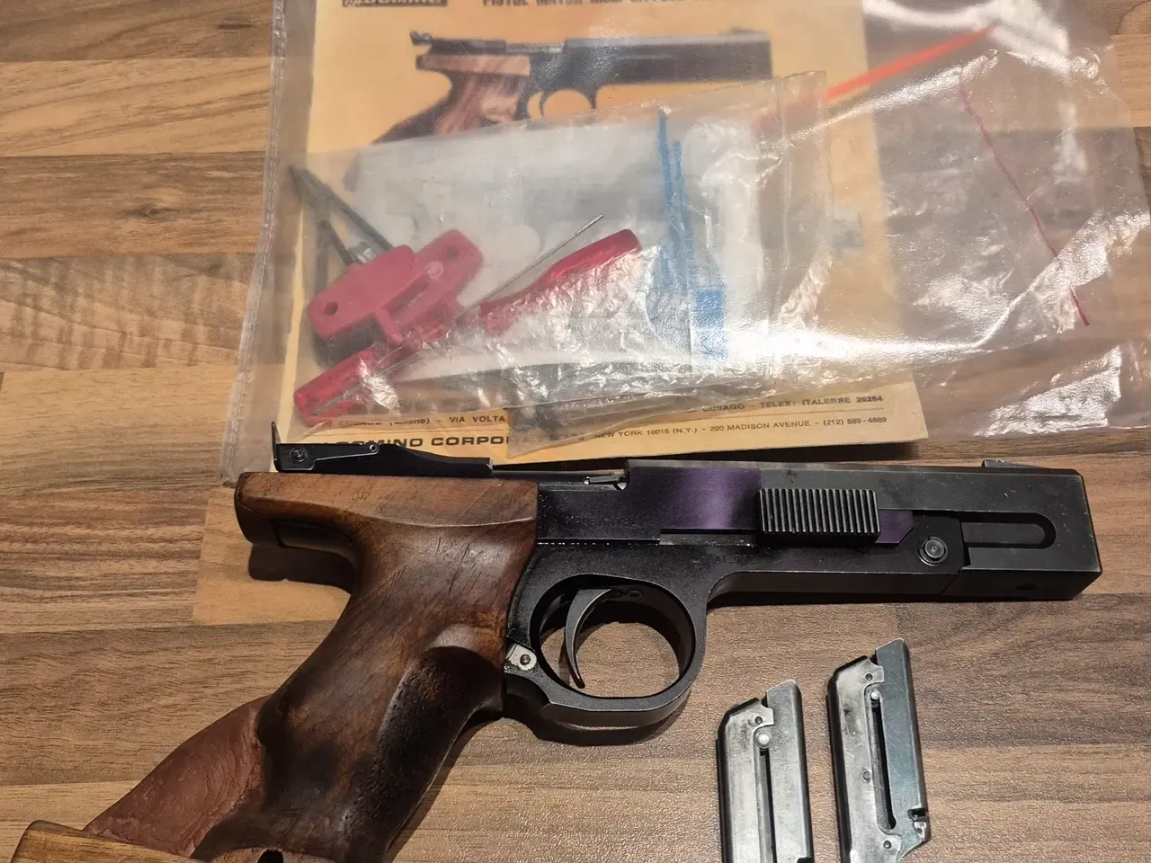 DOMINO FAS SP602 cal. 22 lr sportspistol.
