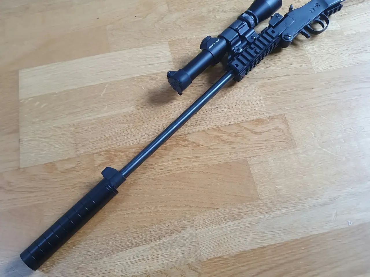 Chiappa little badger 17hmr