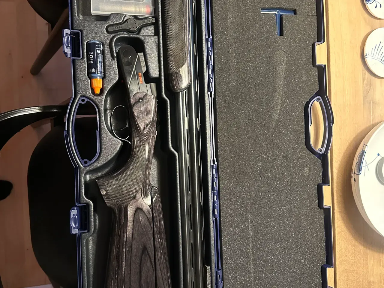 Beretta 688 76cm løb justerbar kindpude, næsten ny