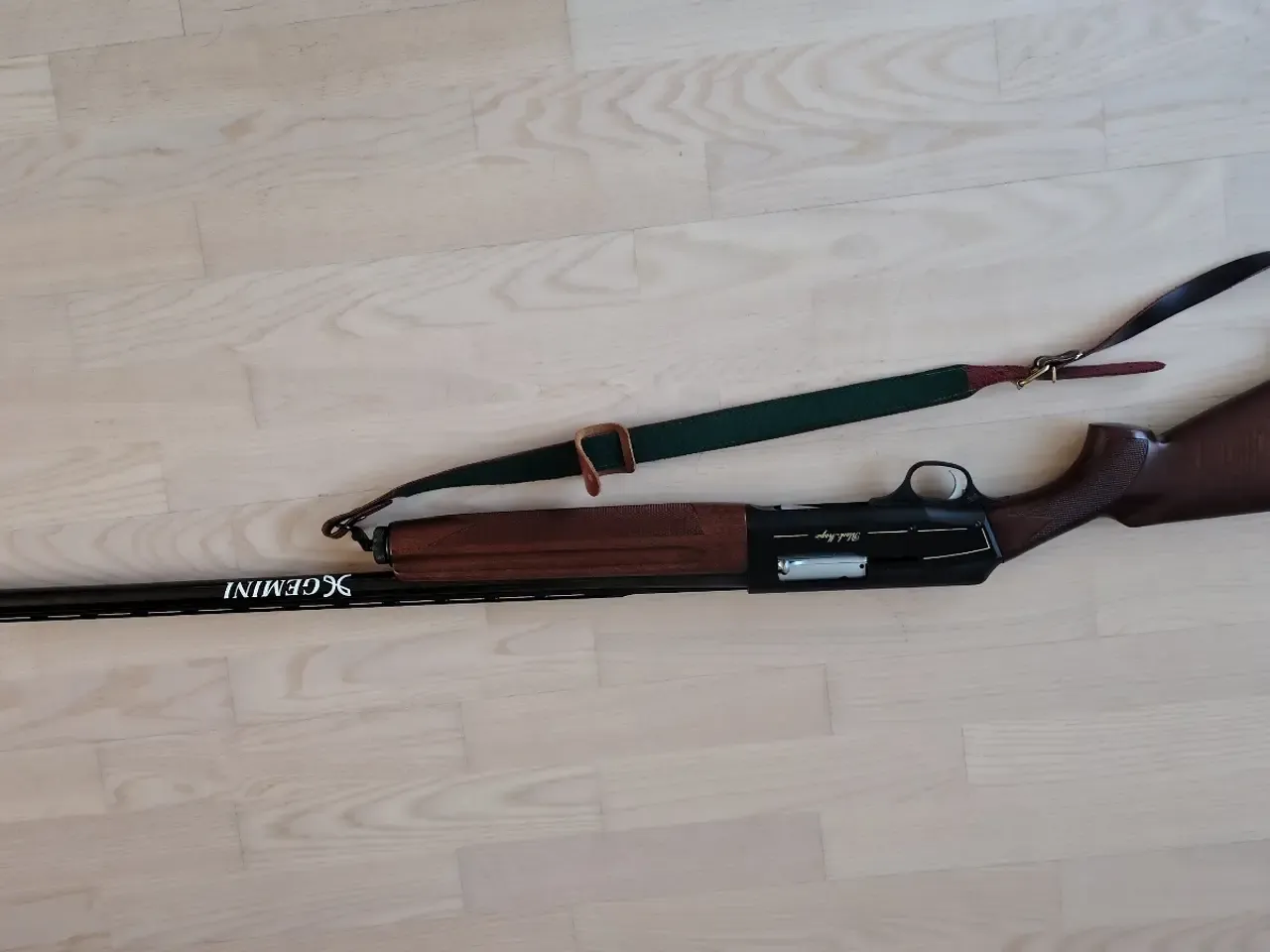 Halvautomatisk kal 12/70