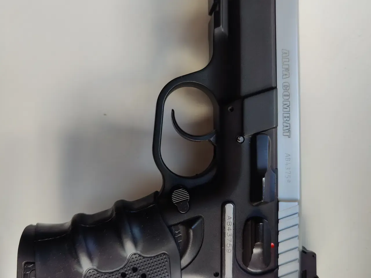 9 mm Alfa Combat pistol