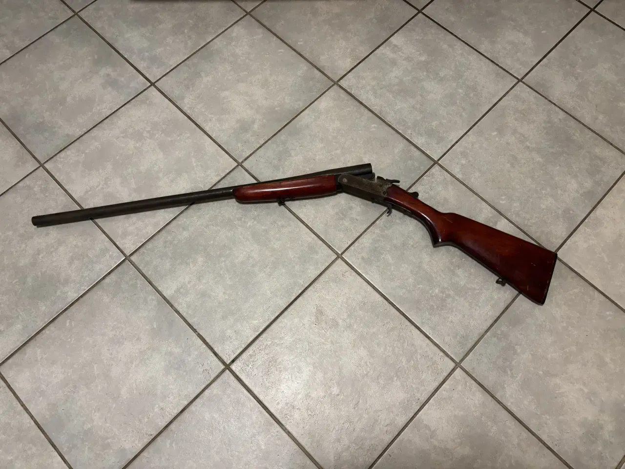 Savage Arms enkeltløbs jagtgevær cal. 16