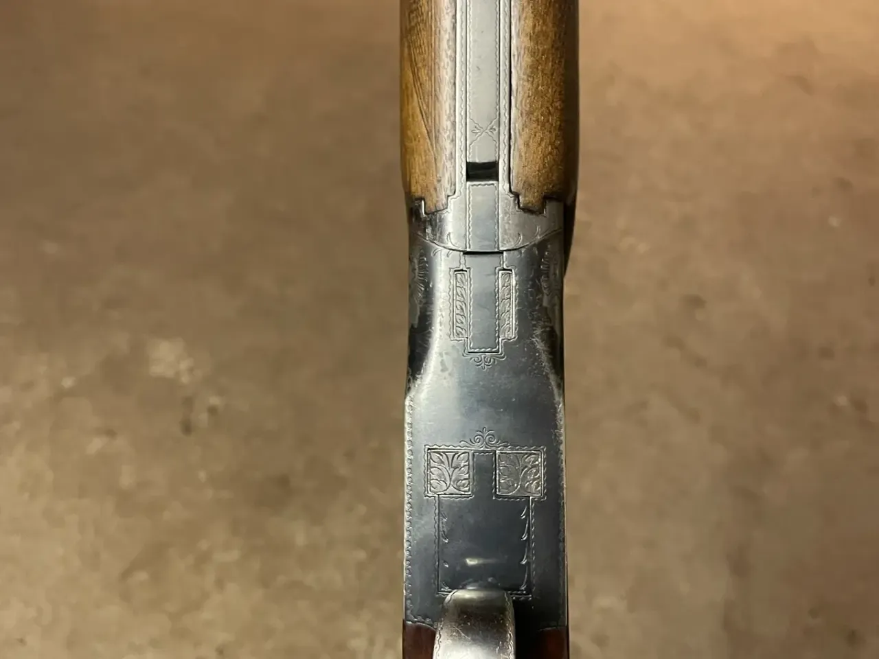 Browning B25