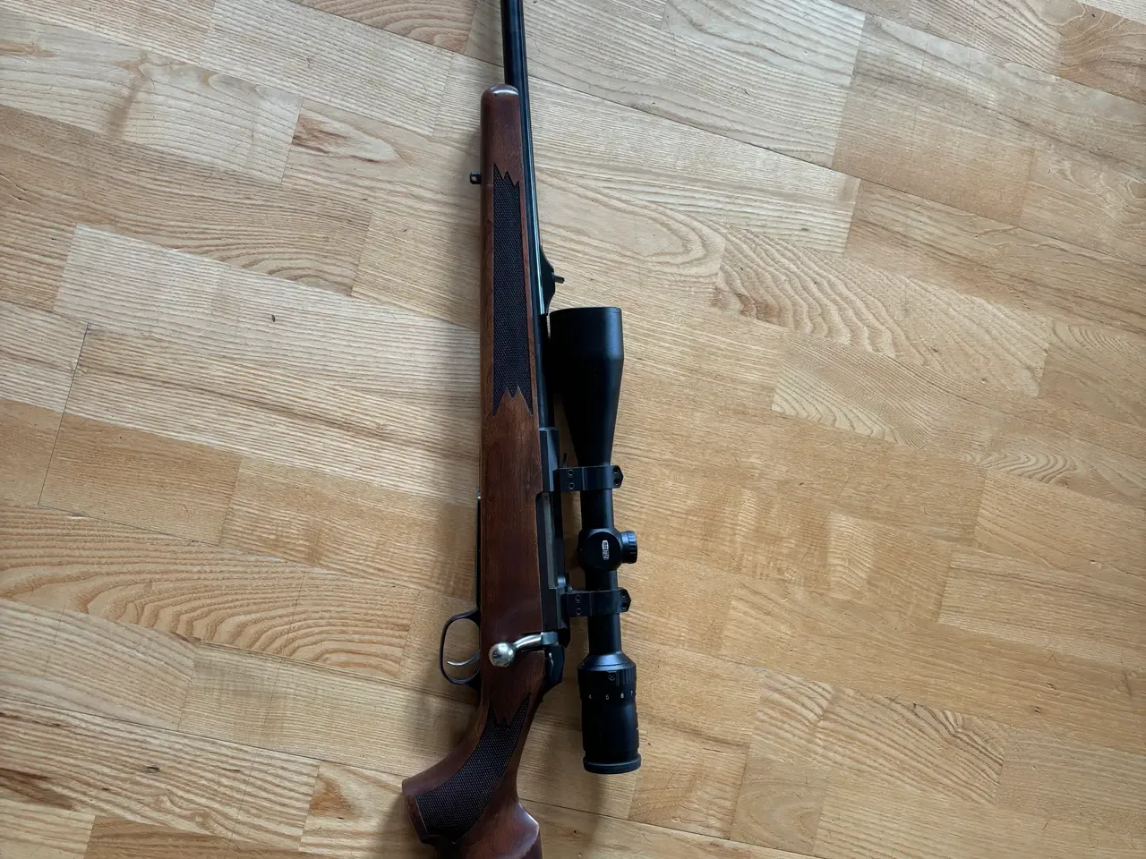 Tikka M595 Links kal. 22-250
