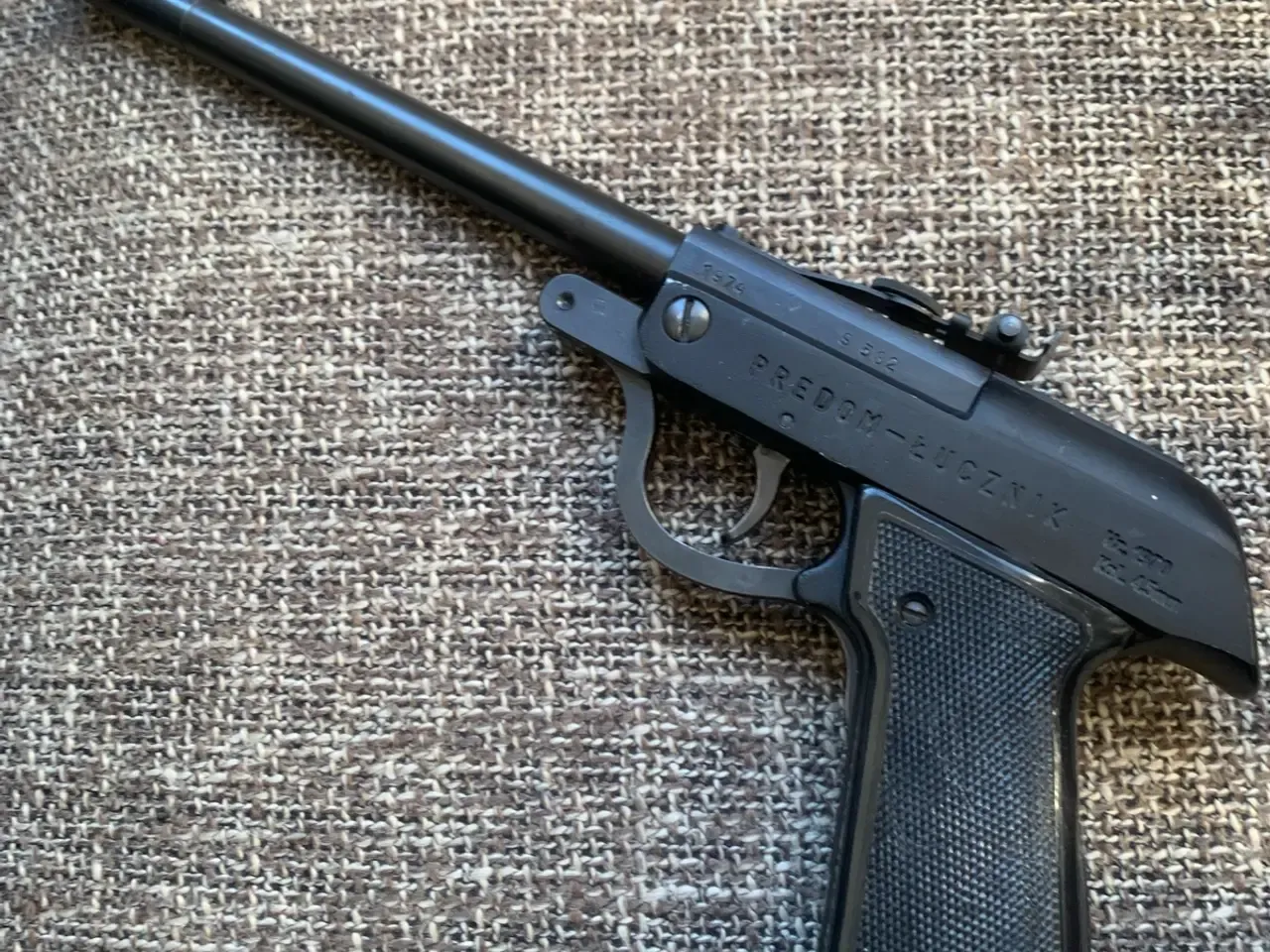 Luft pistol James Bond model 4,5 mm