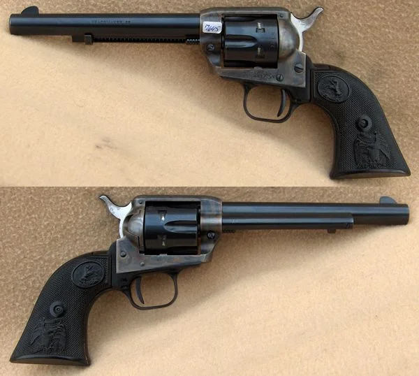 Colt Peacmaker  .22lr. og .22 Magnum. Flot stand. 9.600,-