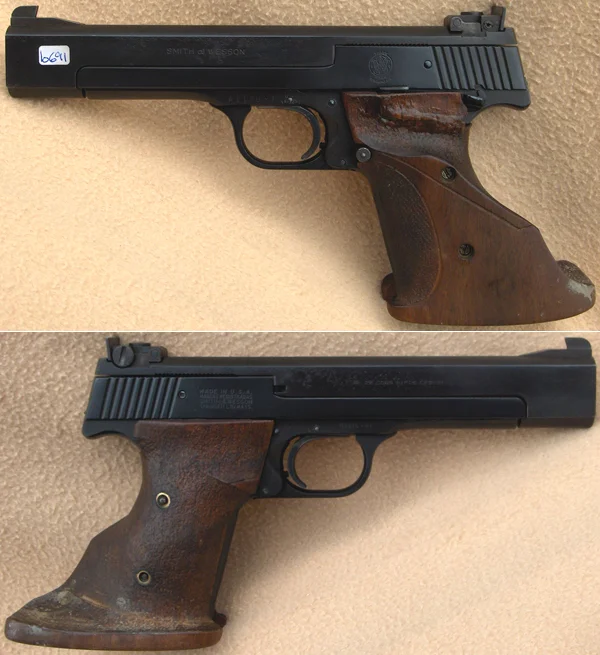 S&W M.41 .22lr. Reblåneret og delvis 'frosen' overflade. 5.980,-