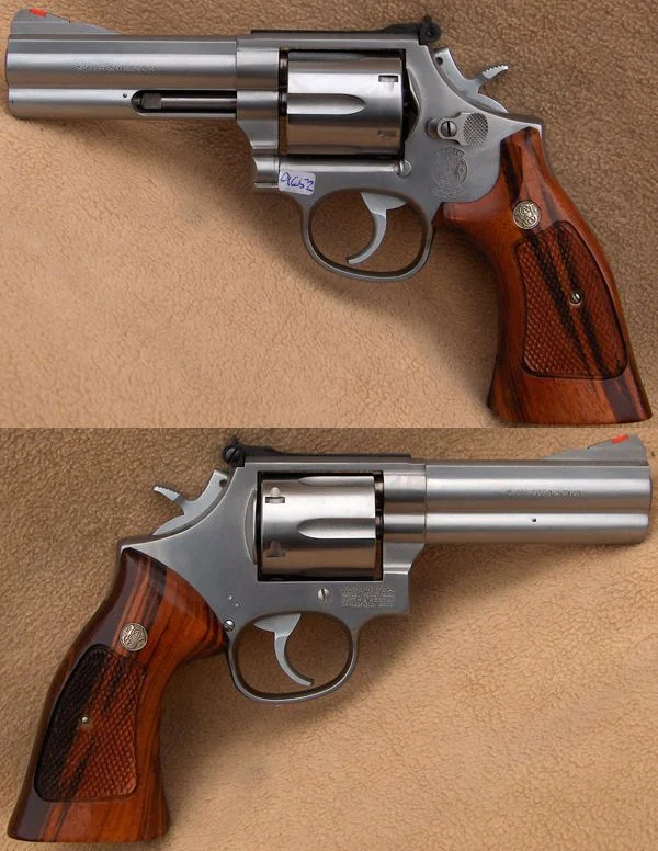 S&W M.686 4" .357 Mag. Flot stand. 8.980,-