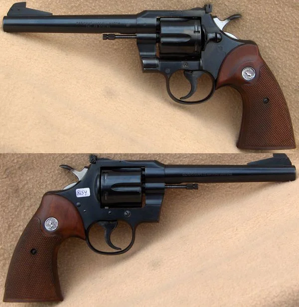 Colt Officers Match 6" .38 Special. Flot stand 4.380,-
