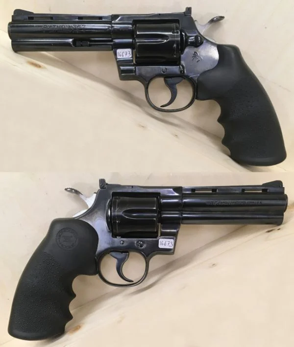 Colt Python 4" .357 Mag. Blåneret. God stand. 10.980,-