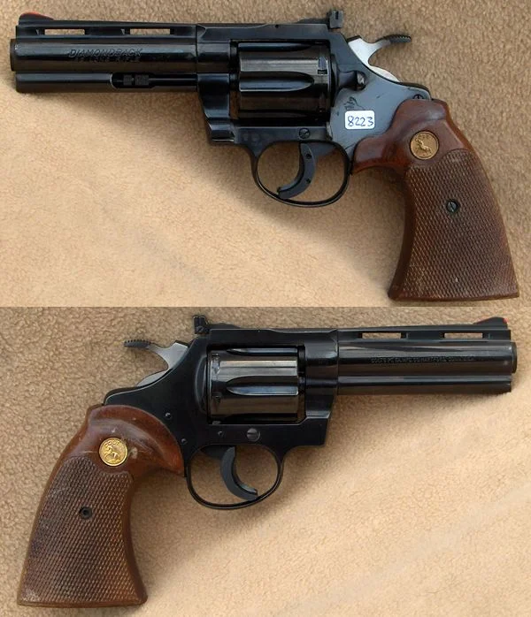 Colt Diamondback 4"  .22lr. Blåneret. Pæn stand. 8.980,-